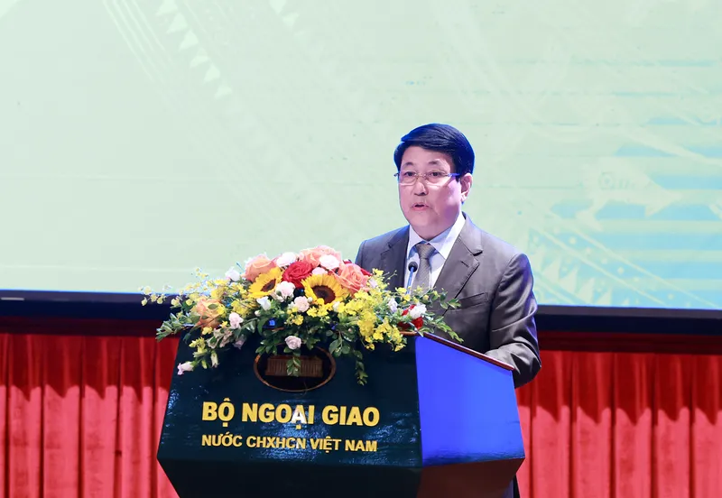 Ngoại Giao Việt Nam Kiến Tạo Hòa Bình Qua 50 Năm Thống Nhất Và Phát Triển đất Nước. Ảnh: VGP/Hải Minh