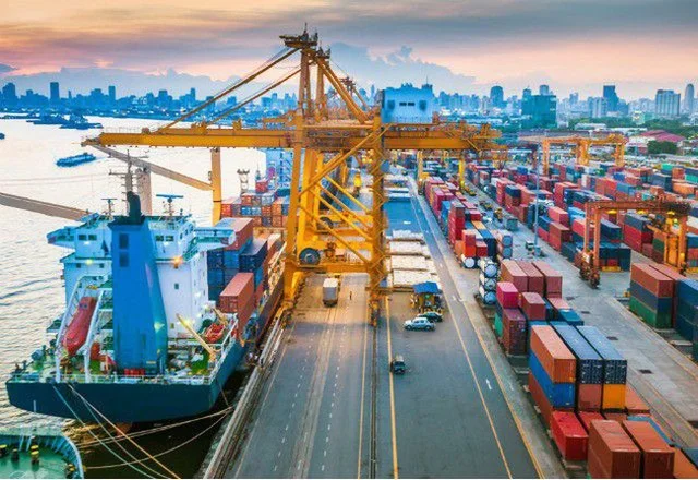 Mỹ đánh thuế 46% hàng Việt Nam: Doanh nghiệp chạy đua ứng phó