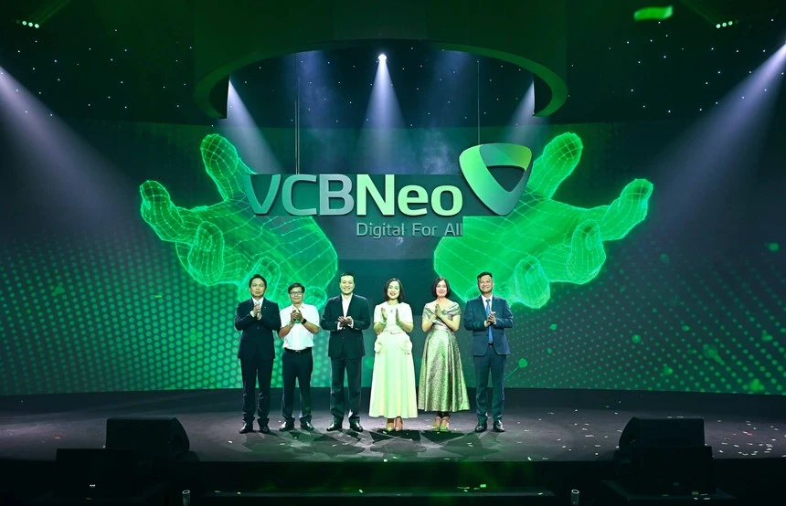 VCBNeo ra mắt thương hiệu mới cùng ứng dụng NeoOne