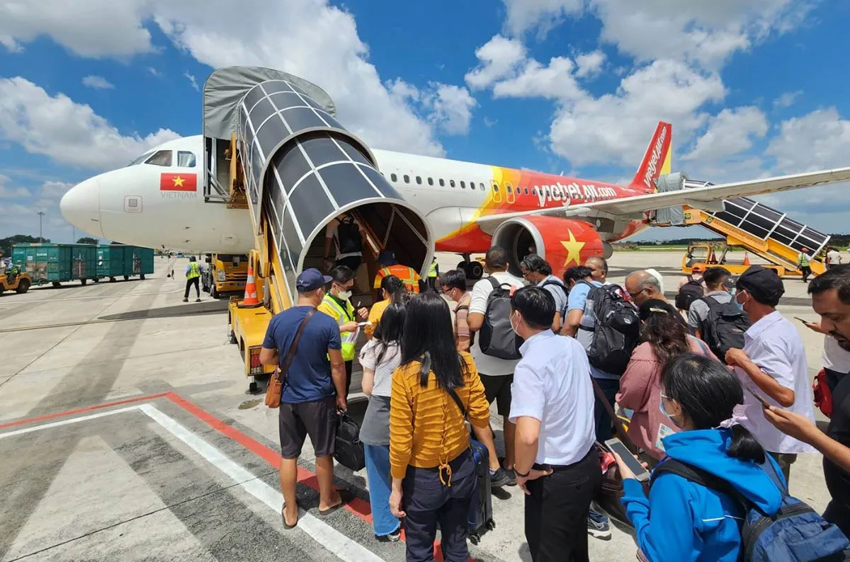 Vé máy bay giá rẻ bùng nổ mùa du lịch hè 2025
