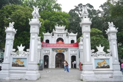 Tiếng chuông Trấn Vũ