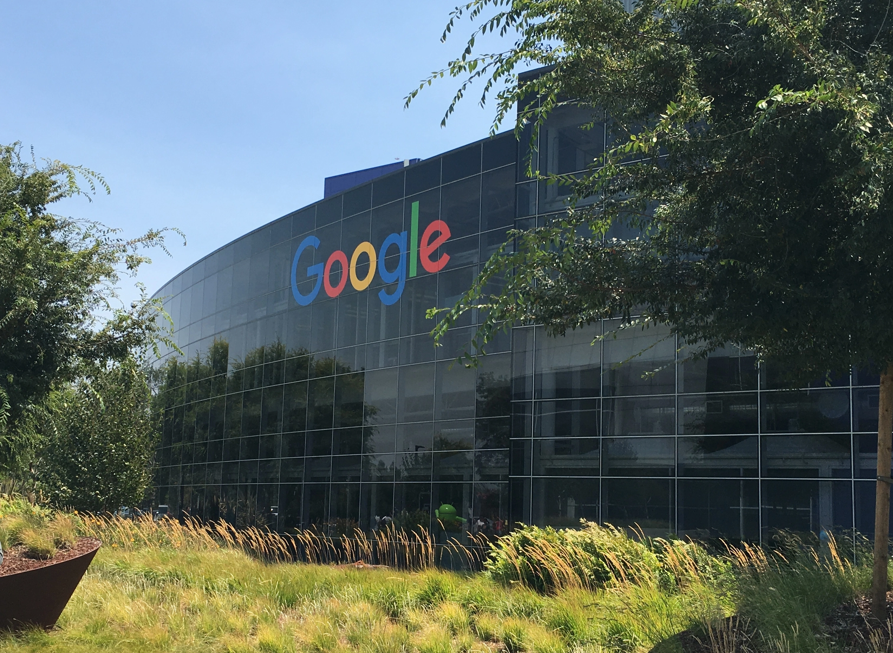 Google cắt giảm 200 nhân sự, AI lên ngôi tái định hình công nghệ