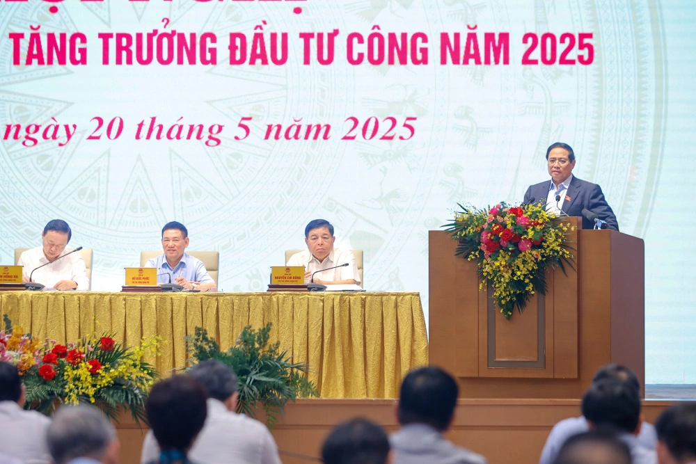 Thủ tướng lưu ý, phải bảo đảm tiến độ, chất lượng các dự án, không đội vốn, bảo đảm kỹ thuật, mỹ thuật, an toàn, vệ sinh môi trường và đặc biệt là phòng chống tham nhũng, tiêu cực