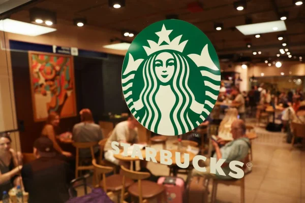 Starbucks hợp tác Microsoft ra mắt trợ lý ảo pha chế