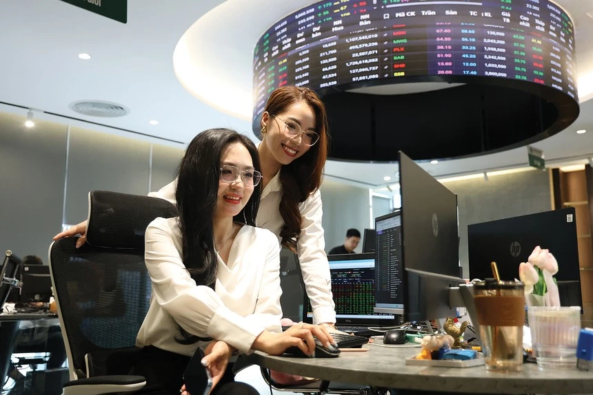 cổ phiếu bất động sản