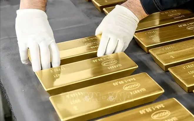 Giá vàng 30/6: Vàng nhẫn phục hồi nhẹ, thị trường biến động