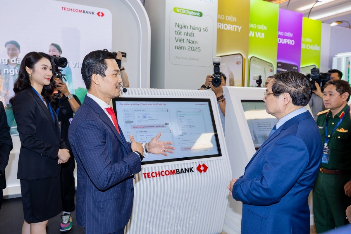 Phó tổng giám đốc ngân hàng Phan Thanh Sơn Techcombank