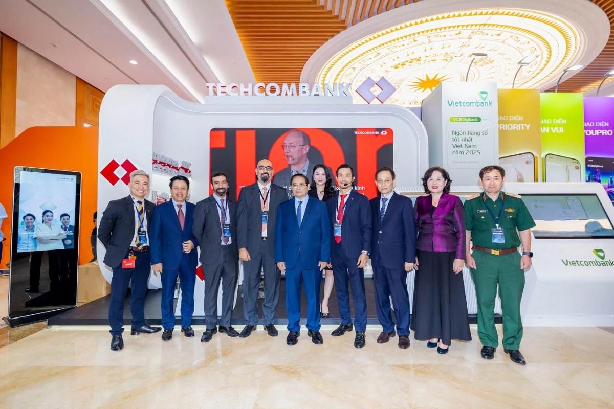 Techcombank dẫn đầu chuyển đổi số ngân hàng với AI và hệ sinh thái thông minh