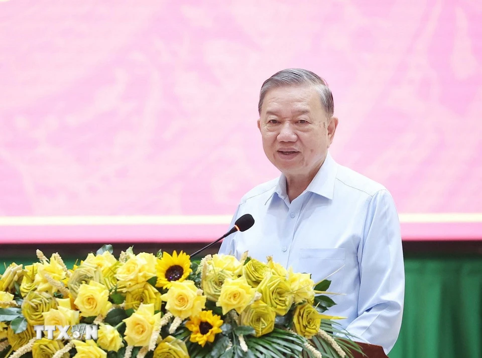 Kinh tế hợp nhất Vĩnh Long-Bến Tre-Trà Vinh