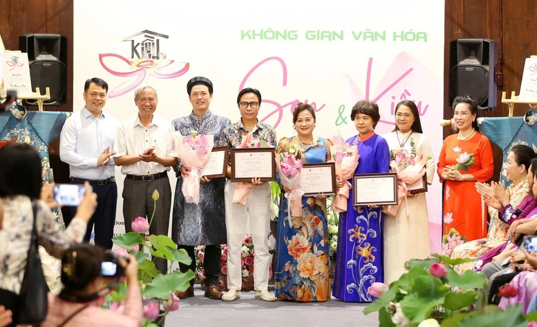 Sen và Kiều