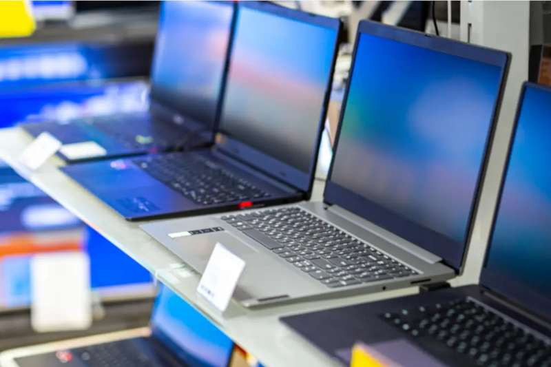 Nhập khẩu máy vi tính, linh kiện điện tử tăng mạnh nửa đầu năm 2025