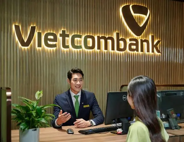 Vietcombank báo lãi trước thuế