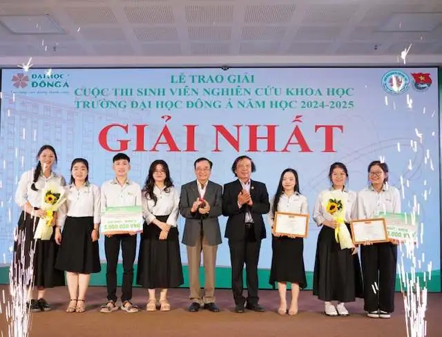 Sinh viên nghiên cứu khoa học gắn kết với khởi nghiệp sáng tạo