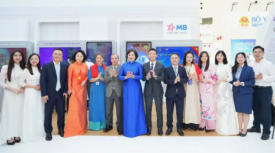 MBBank khẳng định vị thế ngân hàng số hàng đầu tại Triển lãm A80