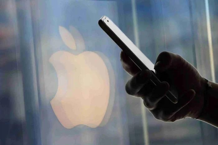 Tăng trưởng iPhone vẫn ấn tượng, nhưng Apple đối mặt sức ép đầu tư AI