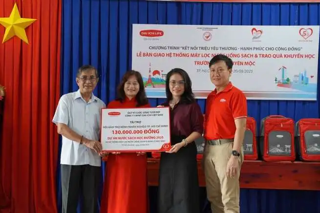Dai-ichi Life mang nước sạch đến trường học, cải thiện môi trường học tập