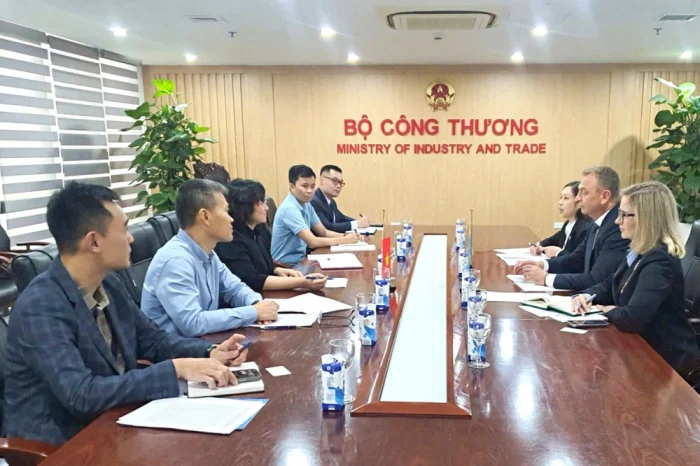 Việt Nam - Ukraine đẩy mạnh hợp tác thương mại công nghệ thông tin