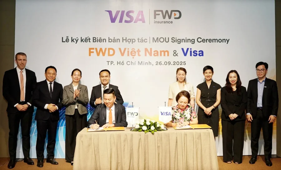 FWD Việt Nam hợp tác Visa, triển khai 3 giải pháp số hóa bảo hiểm cho hàng triệu khách hàng