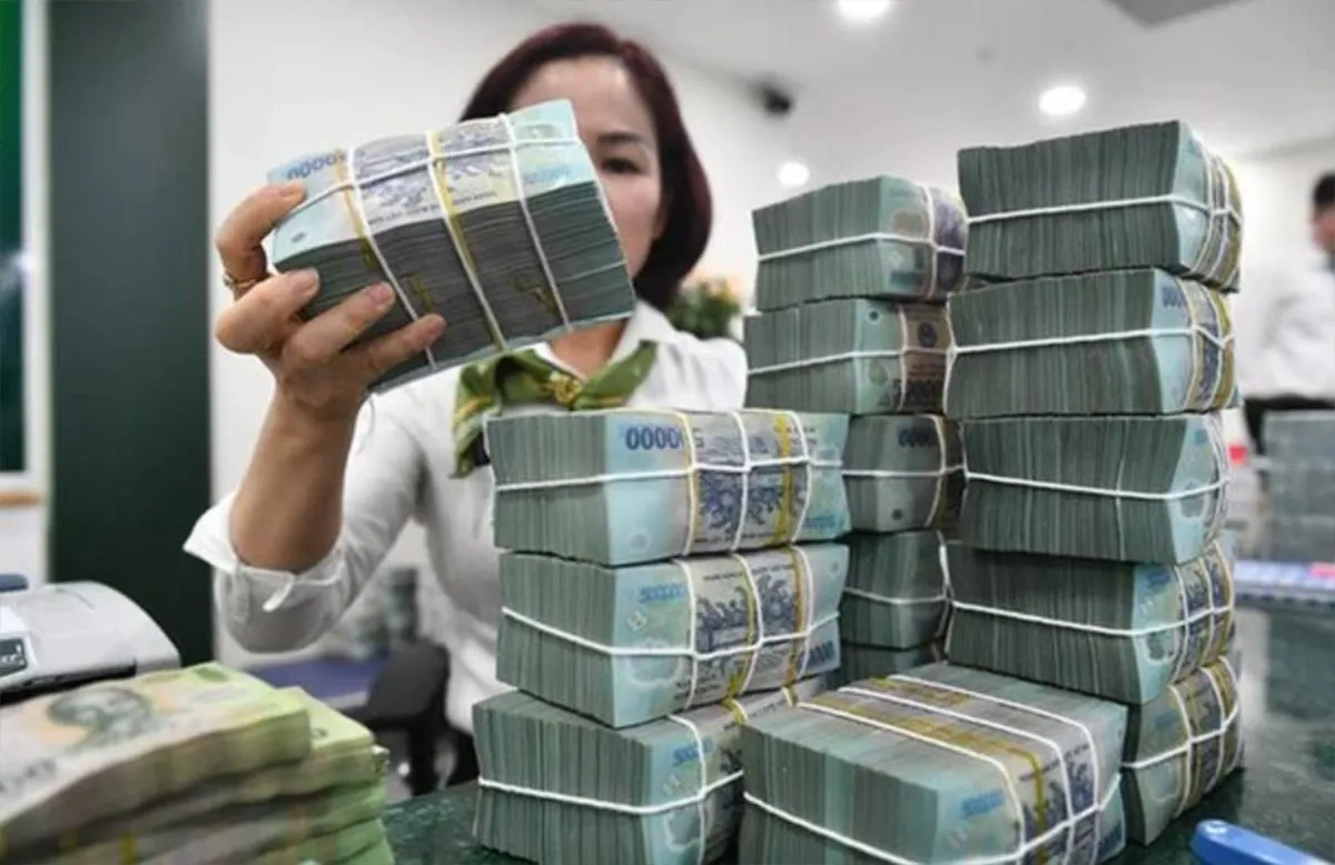 Tăng trưởng tín dụng lên 14%, NHNN kiểm soát tiền vào bất động sản thế nào?