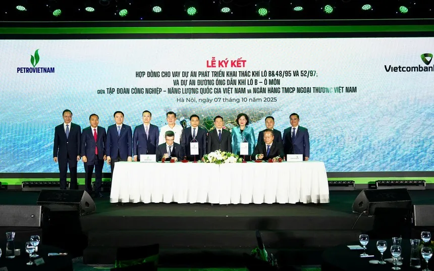 Petrovietnam và Vietcombank ký kết hợp đồng tín dụng hơn 1 tỷ USD cho Chuỗi dự án khí điện Lô B – Ô Môn