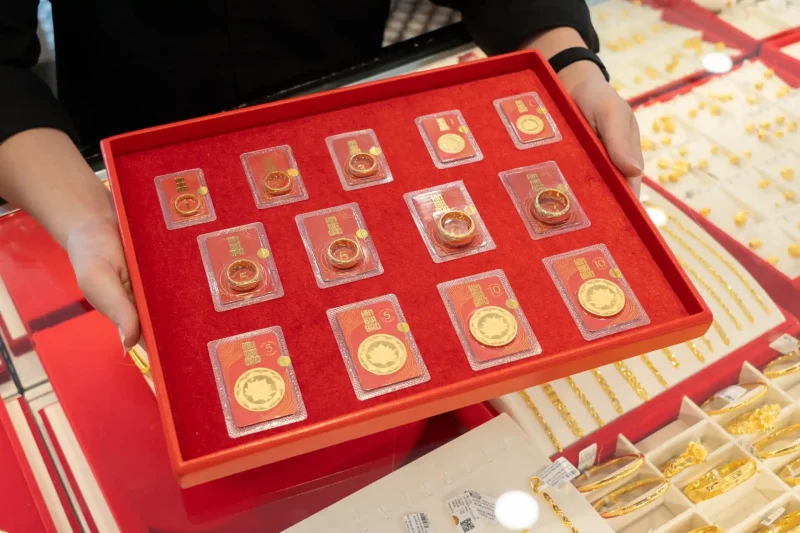 Giá vàng hôm nay 13/11: Vọt thêm gần 2 triệu, sau nhiều phiên tăng nóng