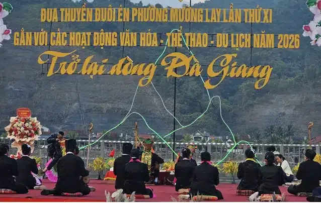 Mường Lay - Những ngày thức cùng vũ điệu đoàn kết bên dòng Đà Giang 2 Mường Lay