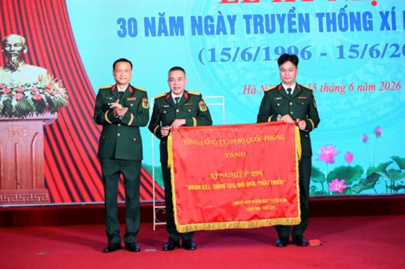 Xí nghiệp 296 long trọng tổ chức Lễ kỷ niệm 30 năm Ngày truyền thống (15/6/1996 - 15/6/2026) 7 260616.1