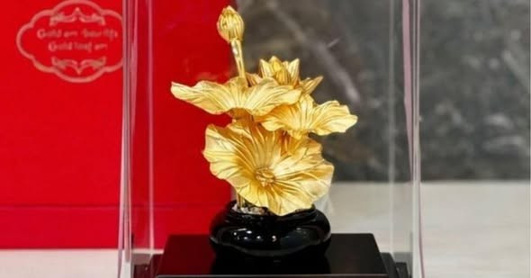 Xu hướng trang trí phòng khách sang trọng bằng kim loại đồng 1 trang trí phòng khách bằng kim loại đồng