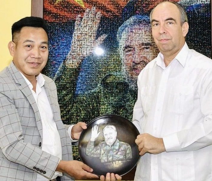 Viện Kinh tế, Văn hóa và Nghệ thuật với ba tác phẩm thể hiện lòng tri ân Lãnh tụ Cuba Fidel Castro Ruz